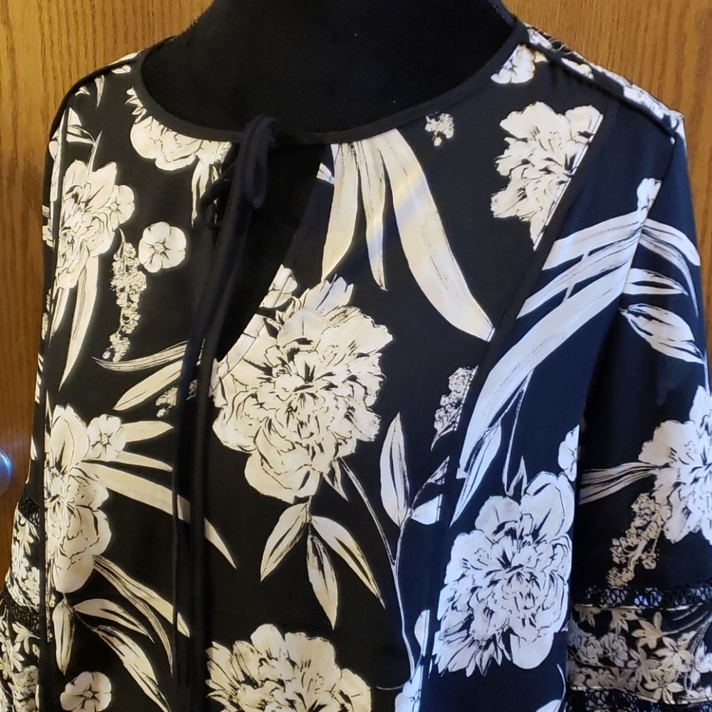 Karl lagerfeld sheer floral black & white blouse